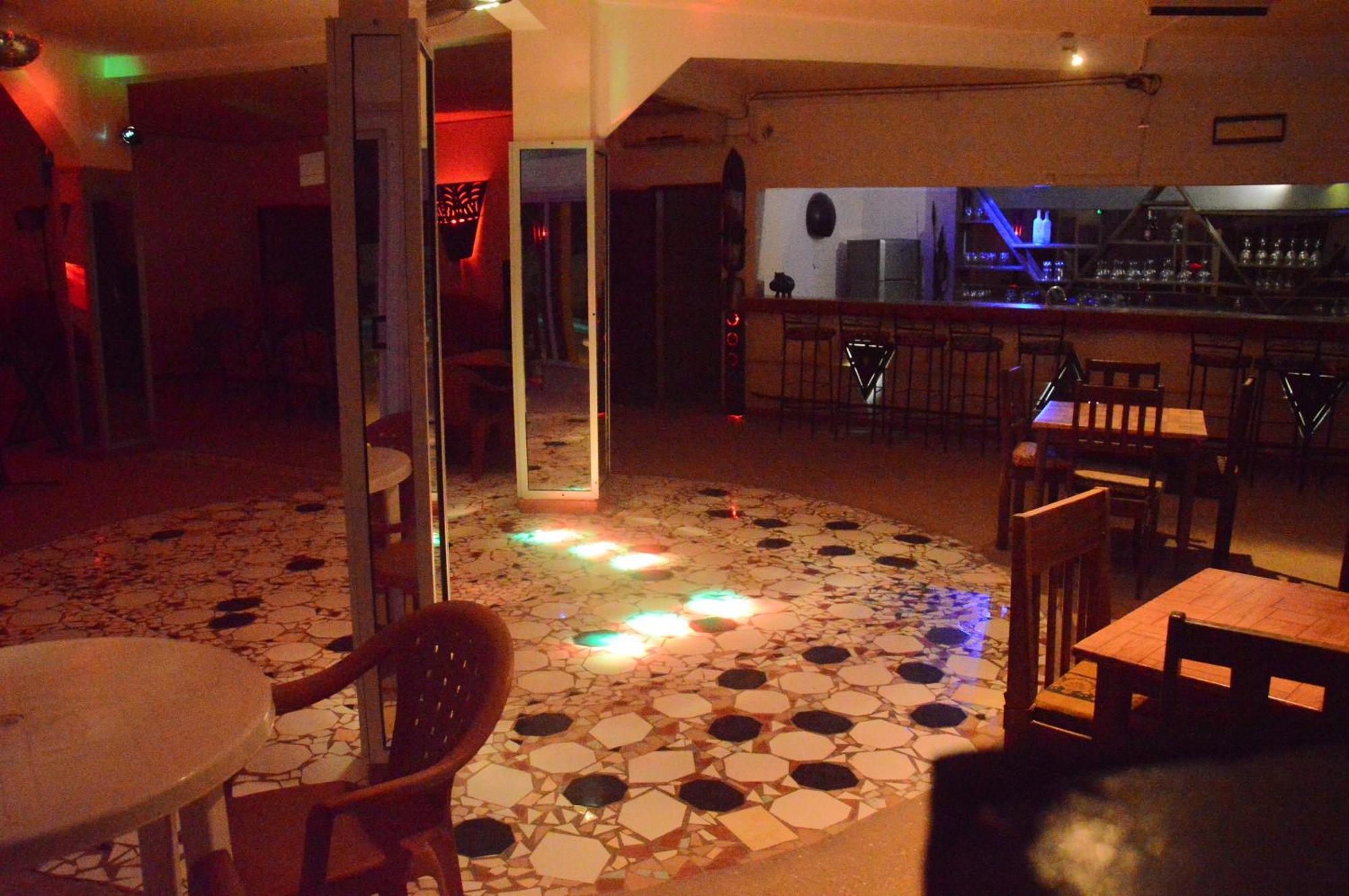 Hotel Takana Ngaparou Kültér fotó